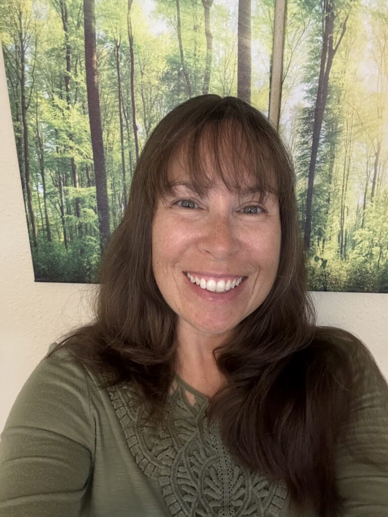 Profile Photo IMG 4254 768x1024